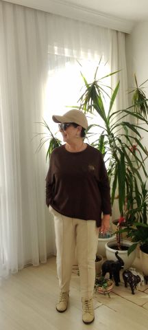 Kahve Rengi Üstünde Dore Kalp Baskısı Olan Sweatshirt