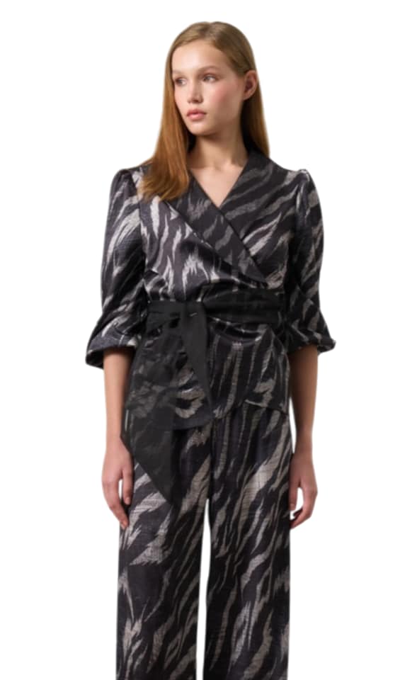 Gri Siyah Zebra Desenli Saten Kruvaze Kollu Bluz