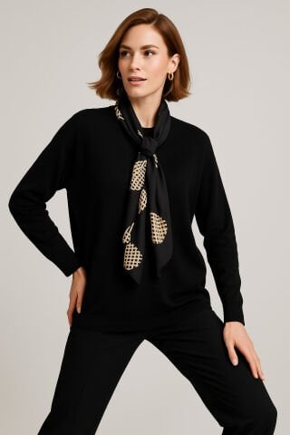 İtalyan Siyah V Yaka  Kendinden  Eşarplı  Salaş Triko