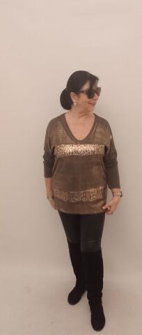 Haki Rengi V Yaka Önünde Varak Baskısı Olan İtalyan İnce Triko