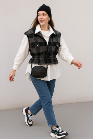 İtalyan Gri  Siyah Kareli Simli Cepli Önden Fermuarlı Etegi Büzgülü Gabardin Yelek