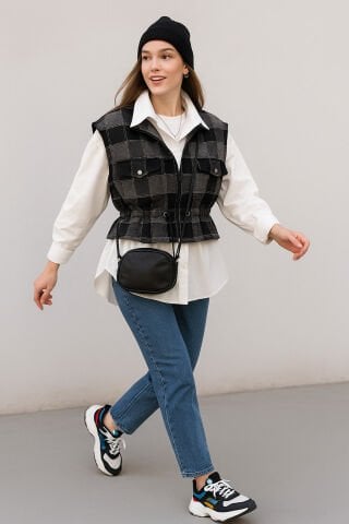 İtalyan Gri  Siyah Kareli Simli Cepli Önden Fermuarlı Etegi Büzgülü Gabardin Yelek