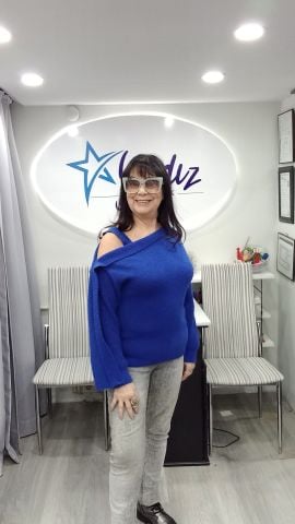 Saks Rengi Asimetri Bir Omuzu Askılı Triko Kazak