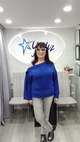 Saks Rengi Asimetri Bir Omuzu Askılı Triko Kazak