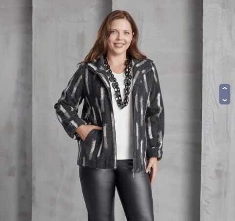 Siyah Beyaz Kapüşonlu Yünlü Kumaş Kaban