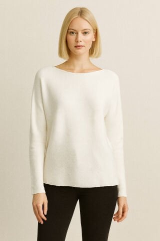 İtalyan Beyaz Kayık Yaka İnce Triko