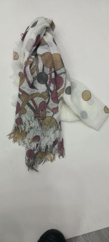 Kemik Hardal Haki DesenKemik Hardal Haki Desenli Vual Fularli Vual Fular