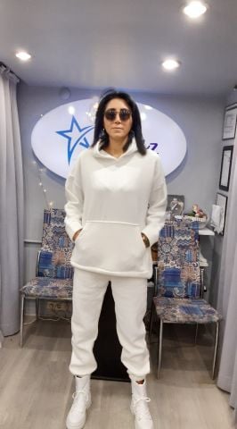 Beyaz Rengi Üç İplik Kapşonlu  Eşofman Takım