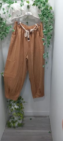Taba R  engiBeli Lastikli Bol Paça Bilekten Pileli Dökümlü Kumaş Özellikli Pantalon