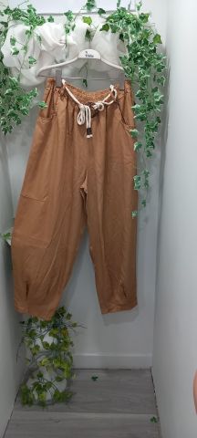 Taba R  engiBeli Lastikli Bol Paça Bilekten Pileli Dökümlü Kumaş Özellikli Pantalon