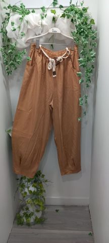 Taba R  engiBeli Lastikli Bol Paça Bilekten Pileli Dökümlü Kumaş Özellikli Pantalon