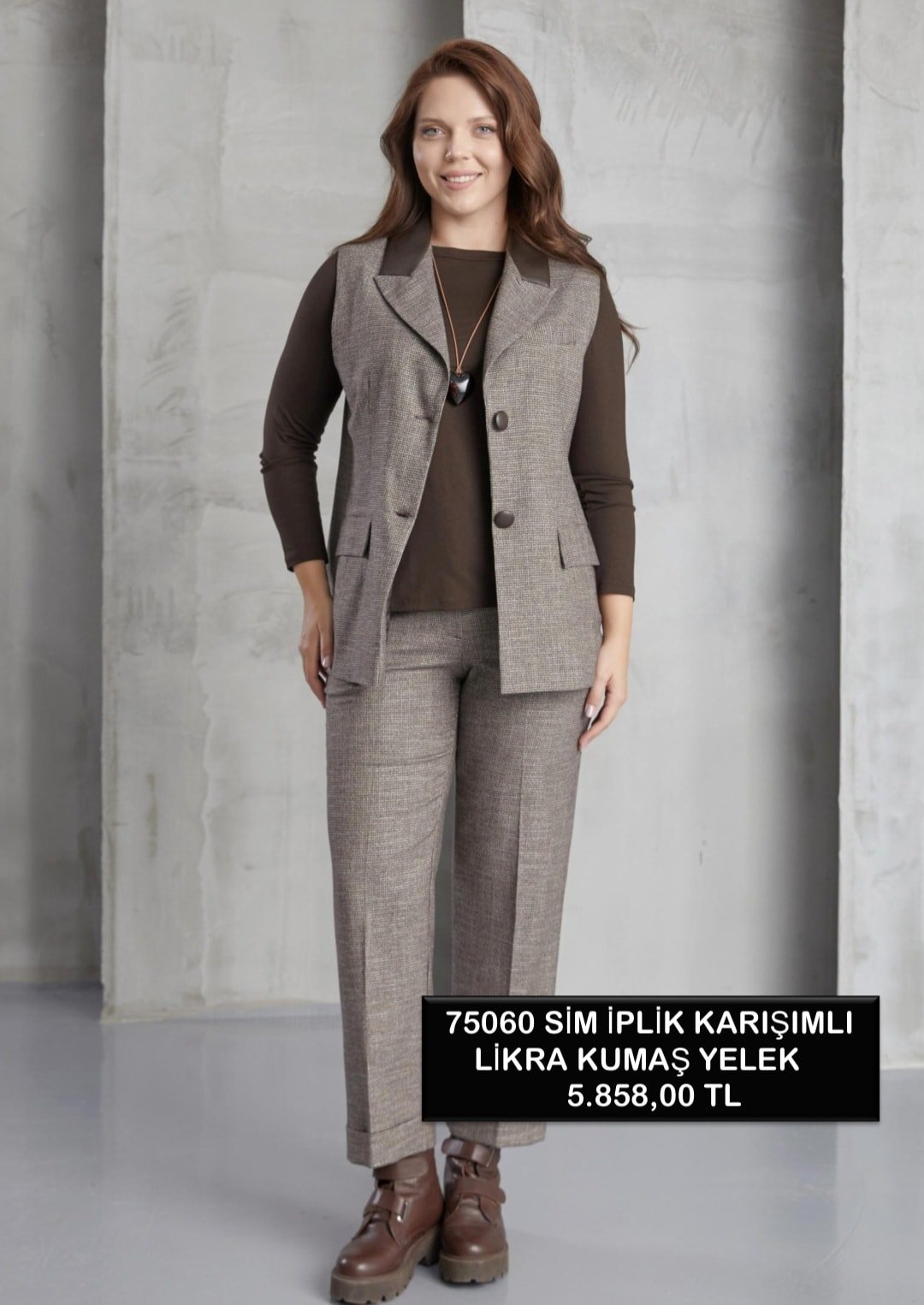 Kahve Tüvit  Kumaş Dügmeli Yelek