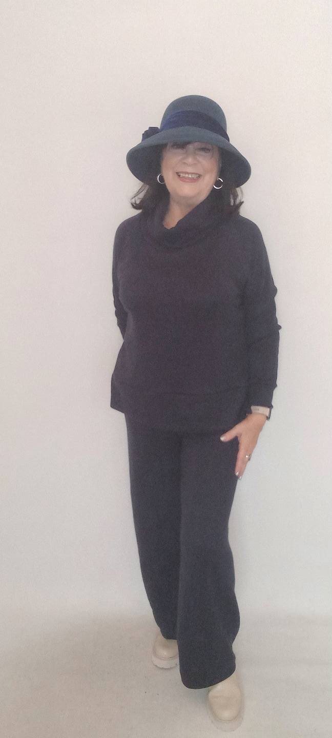 Lacivert  İtalyan  Degaje Yaka  Triko Takım