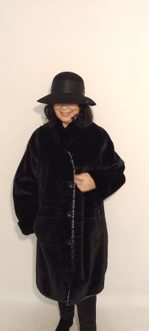 Büyük Beden Hakiki Deri Çift Taraflı Bir Yüzü Kırçıllı GriliDderi Diger Yüzü Siyah Peluş