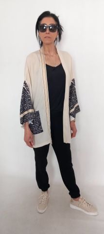 Bej Rengi  Siyah Desnli Kimono modeli ceket