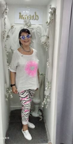 Beyaz Önü Fujya fosforlu güneş Desenli Arkası Penye Önü Keten Kısa Kollu Bluz