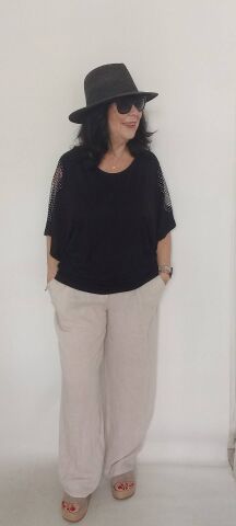 Siyah Kolları Taşlı  Cotton Bluz