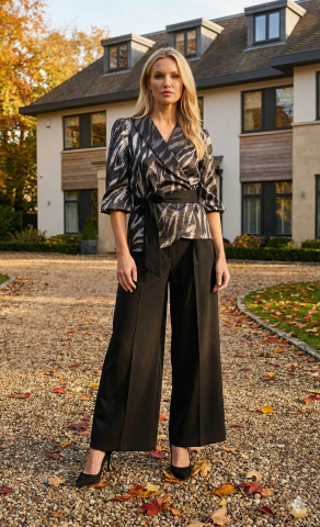 Gri Siyah Zebra Desenli Saten Kruvaze Kollu Bluz