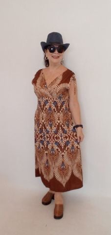 Büyük Beden Taba  Kilim Desenli Kruvaze Yaka Bel Lastikli Viskon Elbise