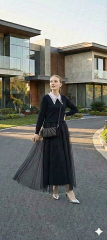 İtalyan   Siyah   Yakası  Beyaz Taşlı Triko Bluz