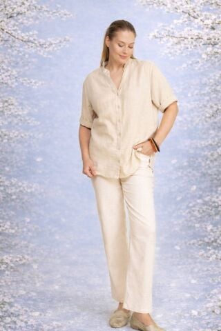 Bej Rengi Gömlek V Yaka  Kısa Kollu