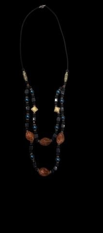 Tasarım Dogal Malzeme İle Üretimiş   Handmade Kolye