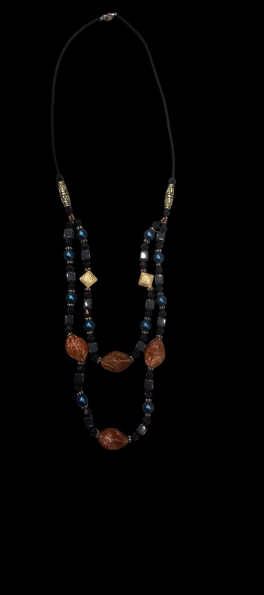 Tasarım Dogal Malzeme İle Üretimiş   Handmade Kolye