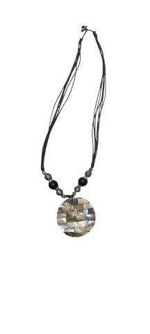 Tasarım Dogal Malzeme İle Üretimiş   Handmade Kolye