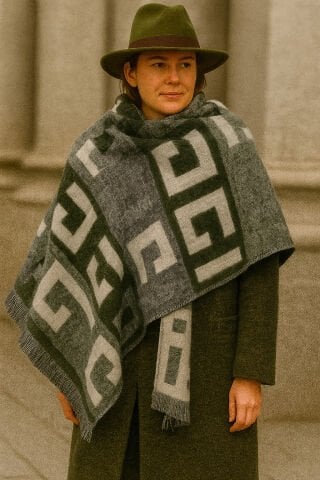 Gri Yeşil  Harfli Kalın Simli Büyük Şal