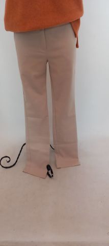 Likralı Bej Rengi Dar Paça Pantalon