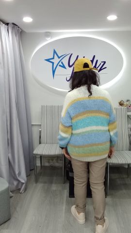 Kemik Vizon Sarı Çizgili  italyan Yumuşacık Dügmesiz Hırka