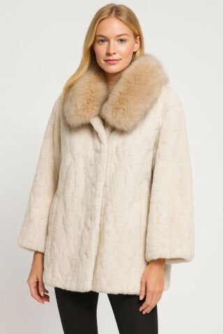 Kemik Rengi Peluş Kürklü Yakalı Kaban