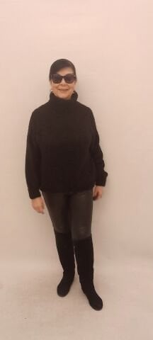 Siyah Bogazlı İtalyan Kalın Salaş Kazak