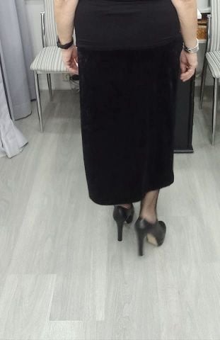 Büyük Beden Siyah Beli Lastikli Streç Kumaş Derin Yırtmaçlı Etek