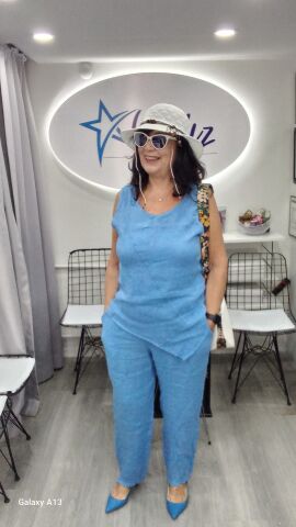Menekşe Mavisi Rengi İtalyan  Keten Kolsuz  bluz