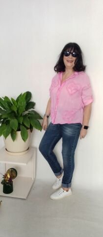 Italyan Yıkamalı Pembe Gömlek Kalp Desenli Fistolu Kısa Kollu Önü İşleme Fistolu