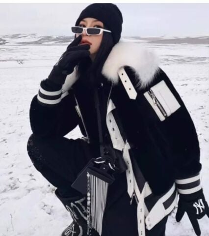 Siyah Peluş Fermuarlı Bantlı İtalyan Kaban – Lüks Dokunuş, Sıcacık Konfor