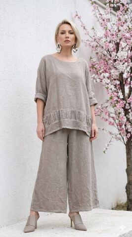 Bej Rengi İtalyan  Pantalanlu  Keten Takım Bluzun Ve Pantalonun Etegi Esprili