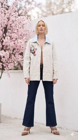 İtalyan Kemik Rengi Mavi Yakalı Dügme Aksesuarlı  Spor Ceket