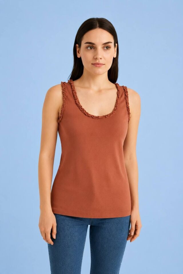 Cotton İtalyan Kolve Yaka Agızları Fırfırlı  Taba Rengi Atlet