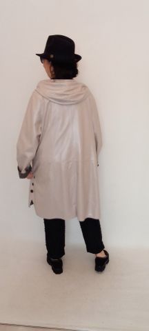 Hakiki Deri  Kemik Rengi Sedef Kapşonlu Çift Taraflı Pardesü Havasında  Kaban