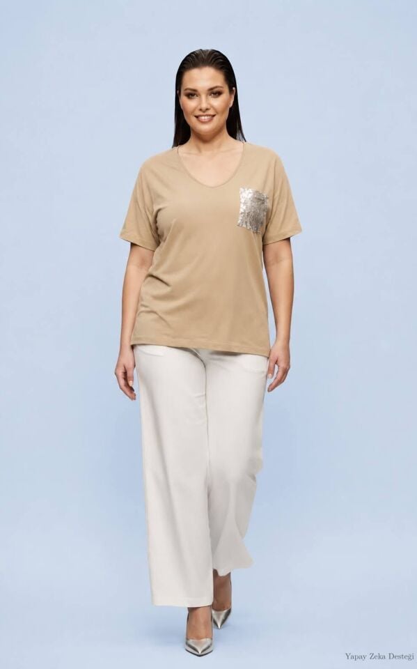 Büyük Beden Camel  Rengi V Yaka Cotton  Pullu Cepli  Bluz
