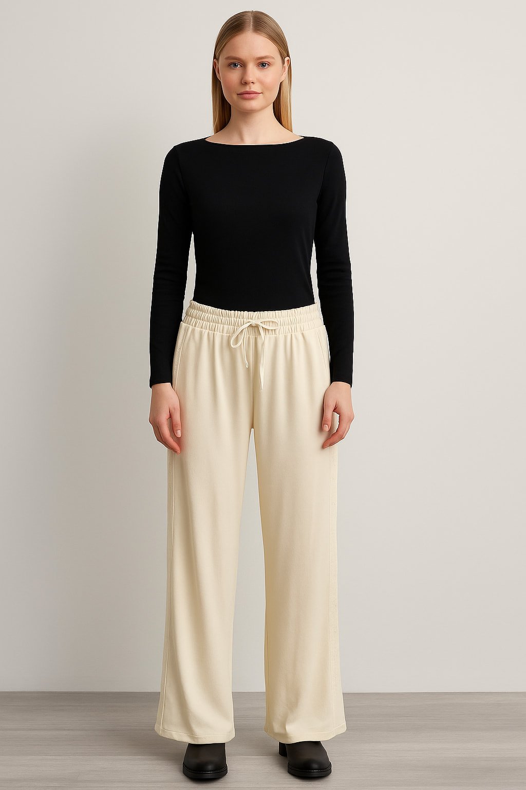 Kemik Rengi  Yanları Dantel İtalyan  Cotton Eşofman Altı