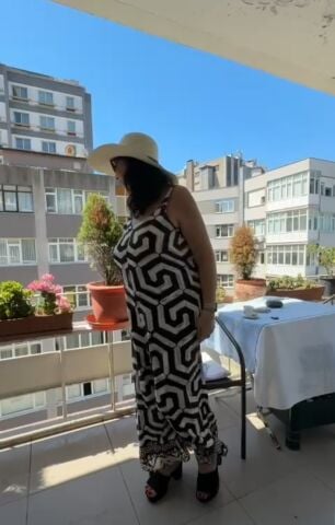 İtalyan  Kemik  Kahve Rengi  Geometri Desenli Askılı Tulum